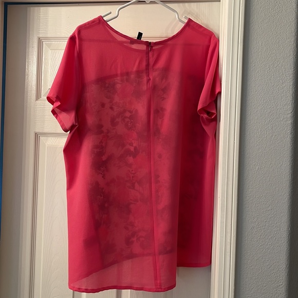 Kut from the Kloth fuchsia pink floral blouse XL - Picture 5 of 6
